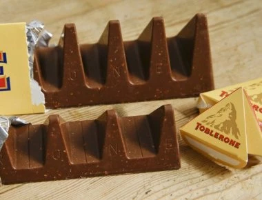 Toblerone: Επιστροφή στο κλασικό καλούπι μετά από... λαϊκή κατακραυγή